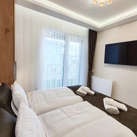 Royal Martin'S Apartment Кестели Екстериор снимка