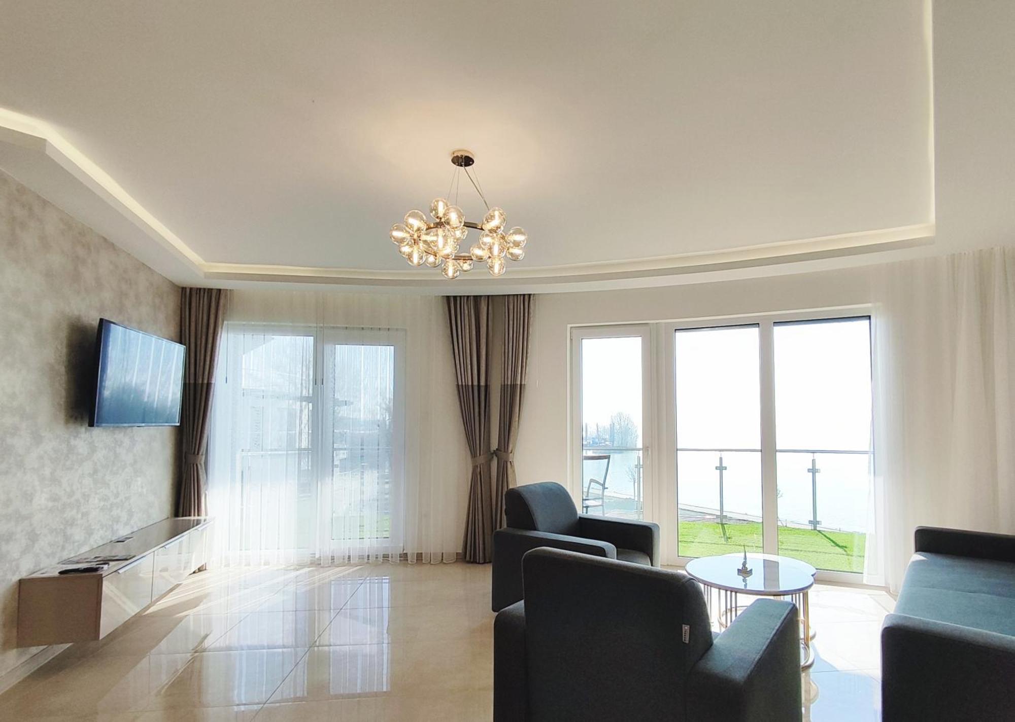 Royal Martin'S Apartment Кестели Екстериор снимка