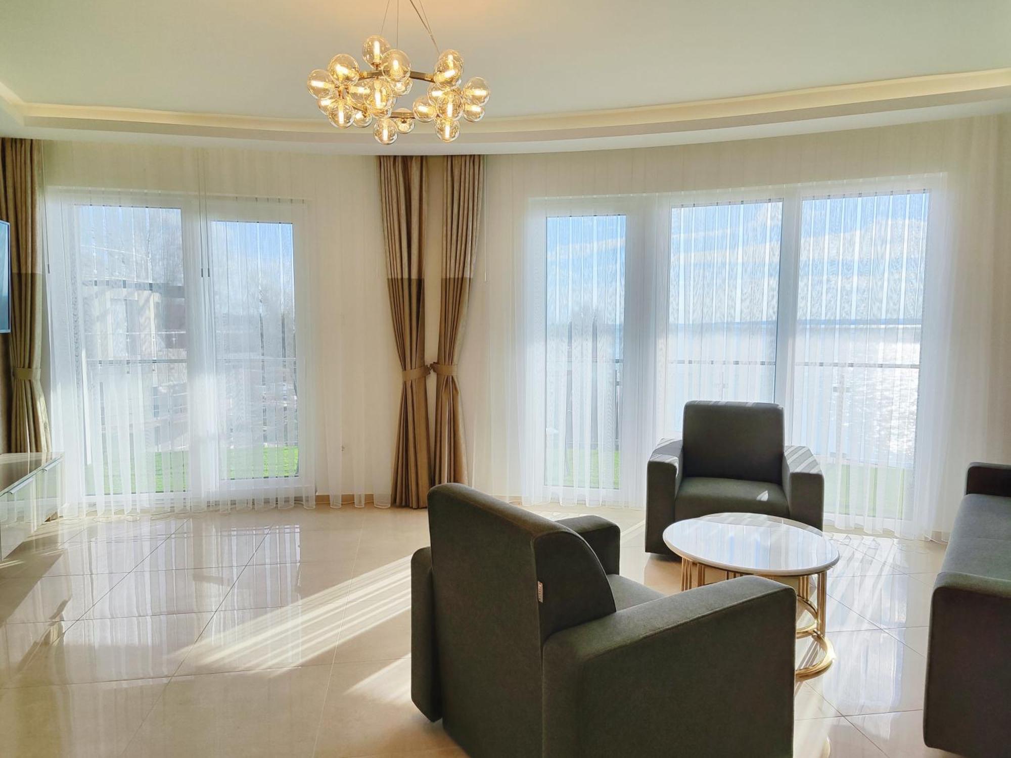 Royal Martin'S Apartment Кестели Екстериор снимка